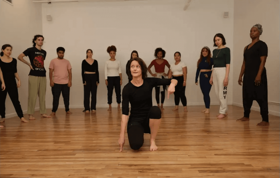 Movement classes with New-York based Australian international artist Tina Mitchell.